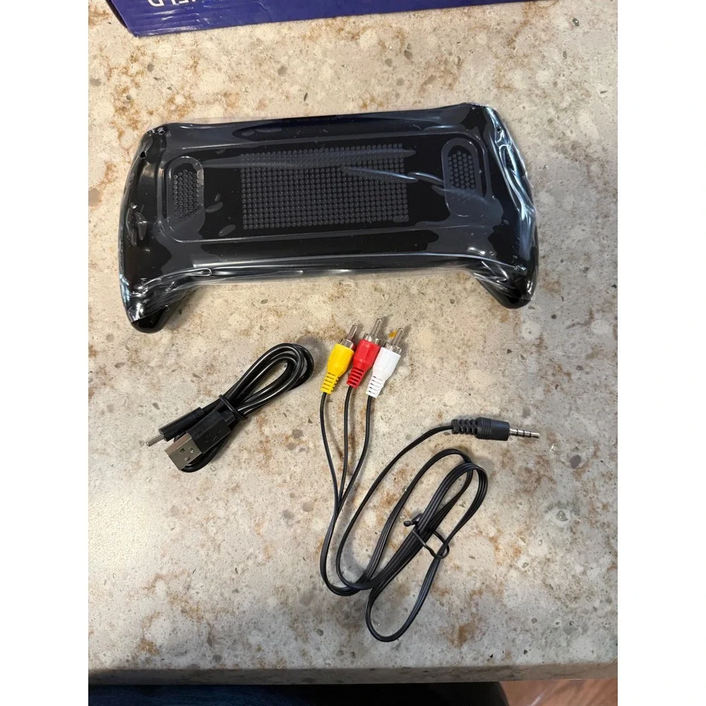 Black Hawk X9 Handheld Game Console 5.5 Inch Screen 8GB Retro Video Game Player‎